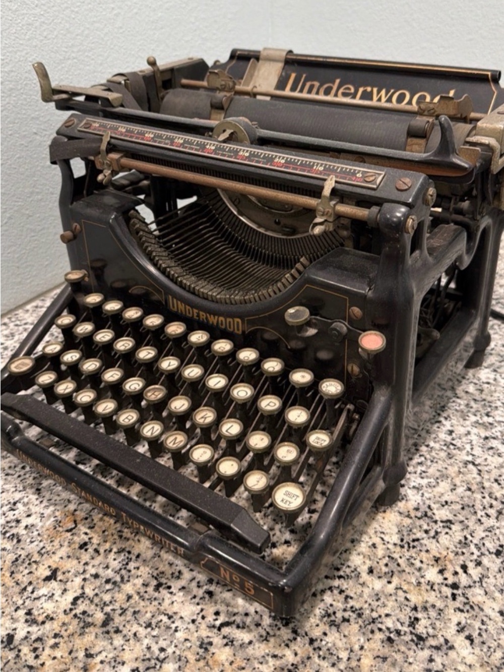 Vintage Black Typewriter - Classic Black Finish